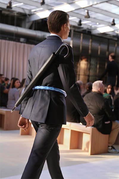 مجموعة Ricardo Tisci الأولى لدار Burberry... تصاميم راقية بلمسة جريئة